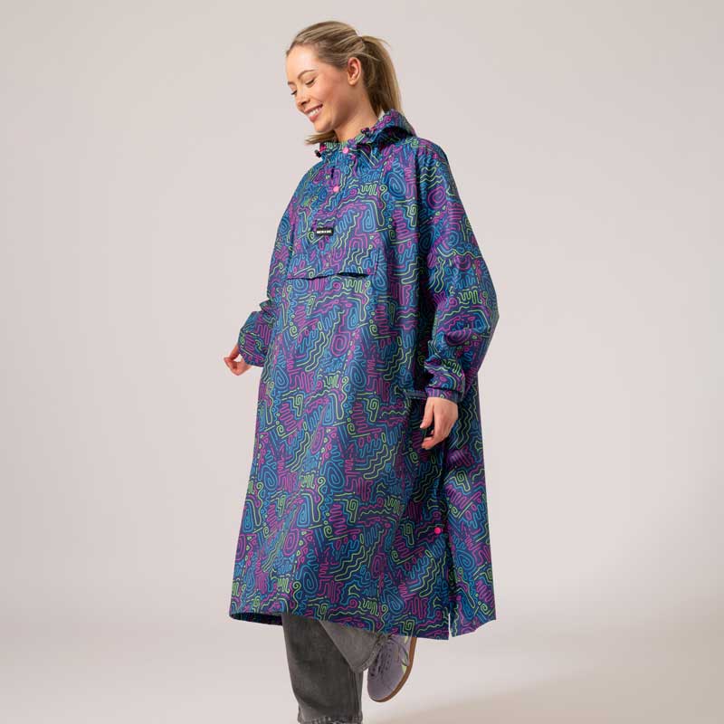 MAC IN A SAC FESTIVAL PONCHO NEON JAZZ