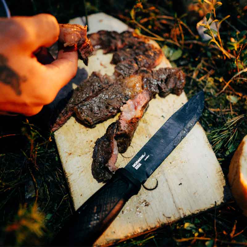 Morakniv_Garberg-Grand_M274748-RESIZED MORAKNIV ΜΑΧΑΙΡΙ GARBERG GRAND BLACKBLADE ΜΕ ΔΕΡΜΑΤΙΝΗ ΘΗΚΗ